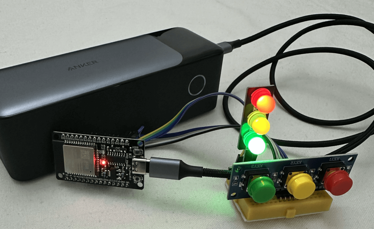 Traffic Light Controller with ESP32